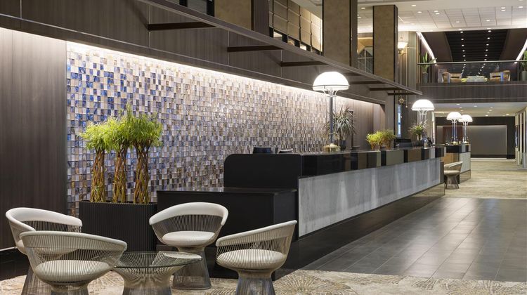 Hilton Chicago O'Hare Airport Lobby