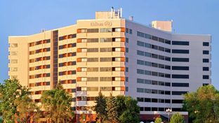 Hilton Chicago/Oak Brook Suites