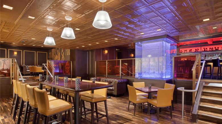 <b>Palmer House, a Hilton Hotel Restaurant</b>. Images powered by <a href="https://iceportal.shijigroup.com/" title="IcePortal" target="_blank">IcePortal</a>.