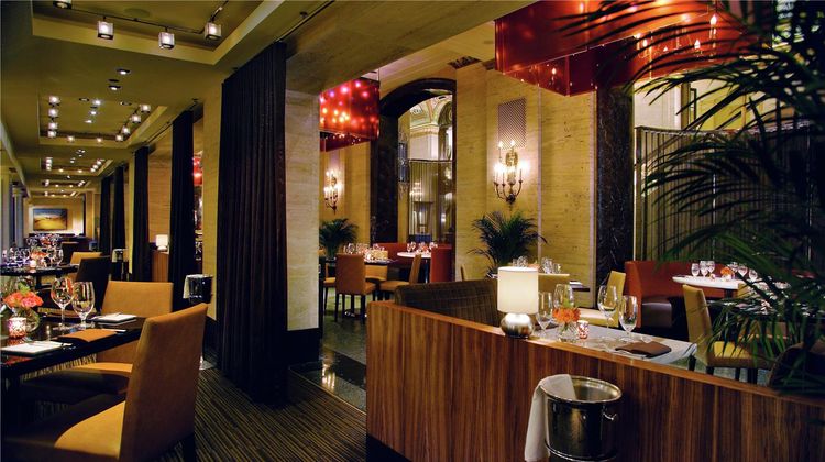 Palmer House, a Hilton Hotel Restaurant