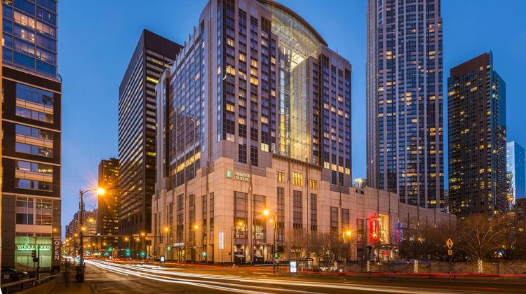 Embassy Suites Downtown Magnificent Mile Exterior