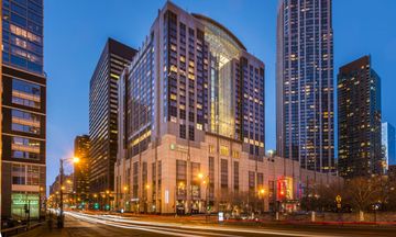 Embassy Suites Downtown Magnificent Mile