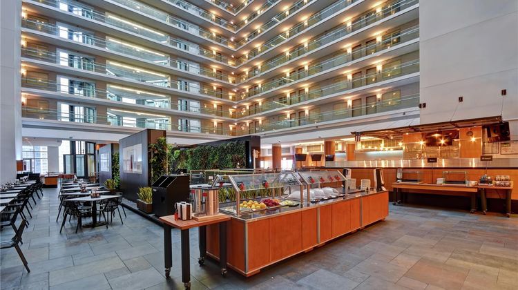 Embassy Suites Downtown Magnificent Mile Restaurant