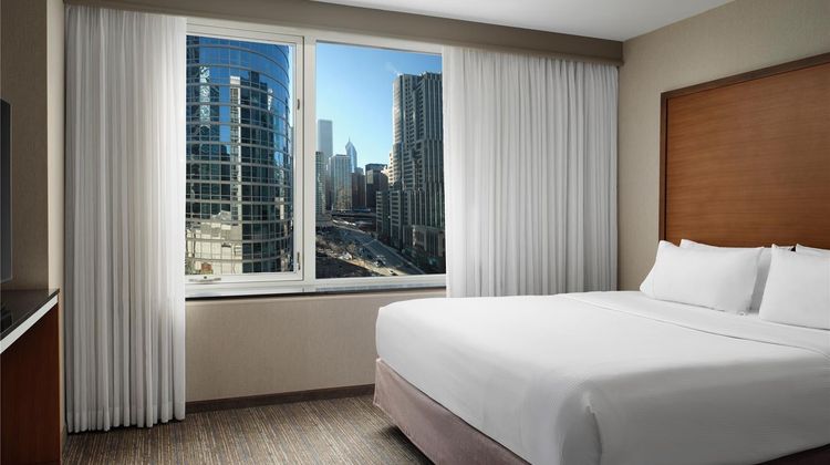Embassy Suites Downtown Magnificent Mile Room