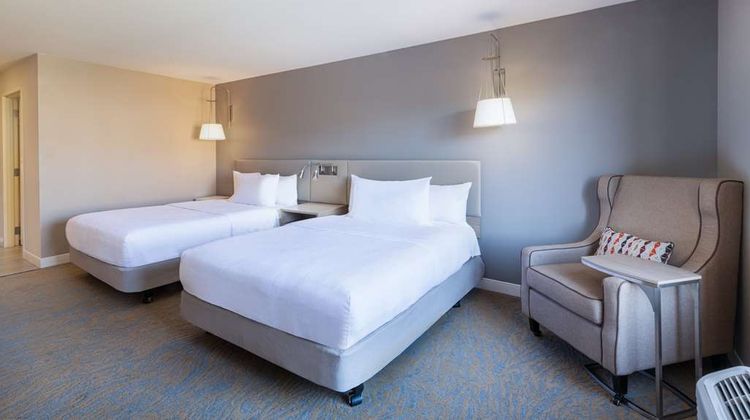 Hilton Garden Inn St Charles Room