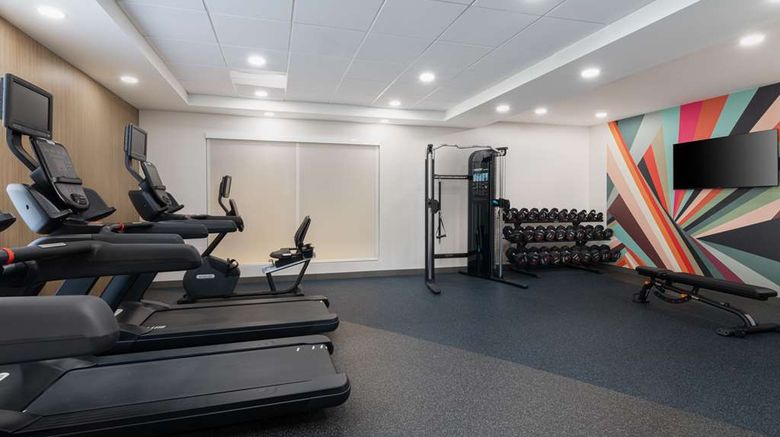 <b>Hilton Garden Inn St Charles Health</b>. Images powered by <a href="https://iceportal.shijigroup.com/" title="IcePortal" target="_blank">IcePortal</a>.