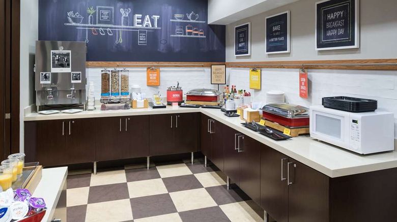 <b>Hampton Inn & Suites Chicago North Shore Restaurant</b>. Images powered by <a href="https://iceportal.shijigroup.com/" title="IcePortal" target="_blank">IcePortal</a>.
