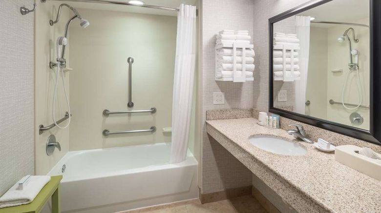 <b>Hampton Inn & Suites Chicago North Shore Room</b>. Images powered by <a href="https://iceportal.shijigroup.com/" title="IcePortal" target="_blank">IcePortal</a>.