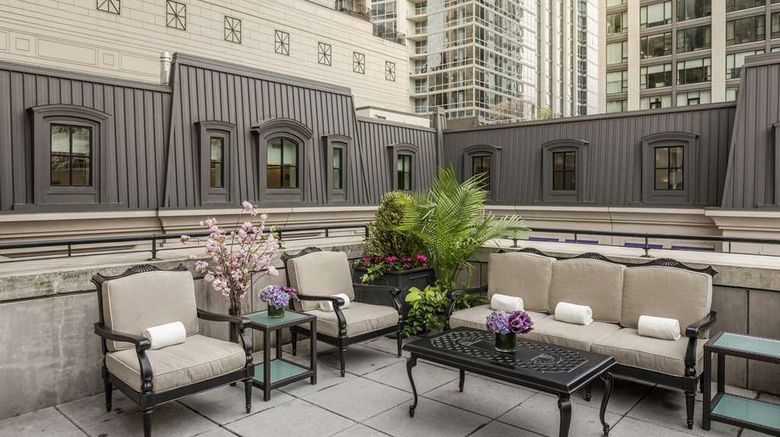 <b>Waldorf Astoria Chicago Recreation</b>. Images powered by <a href="https://iceportal.shijigroup.com/" title="IcePortal" target="_blank">IcePortal</a>.
