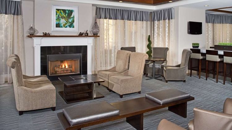 Doubletree By Hilton Wood Dale-elk Grove Lobby