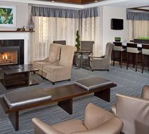 Doubletree Hotel Wood Dale/Elk Grove Lobby