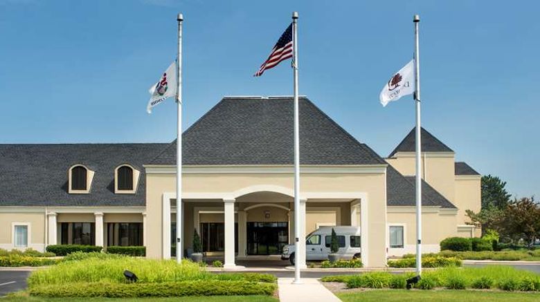 <b>Doubletree Hotel Wood Dale/Elk Grove Exterior</b>. Images powered by <a href="https://iceportal.shijigroup.com/" title="IcePortal" target="_blank">IcePortal</a>.
