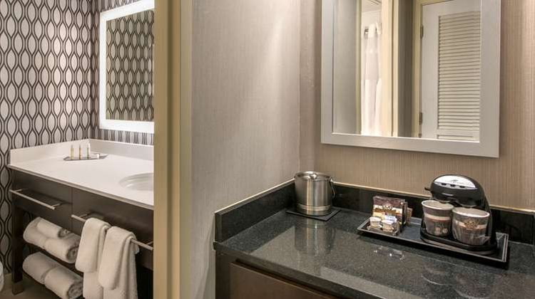 Doubletree By Hilton Wood Dale-elk Grove Room