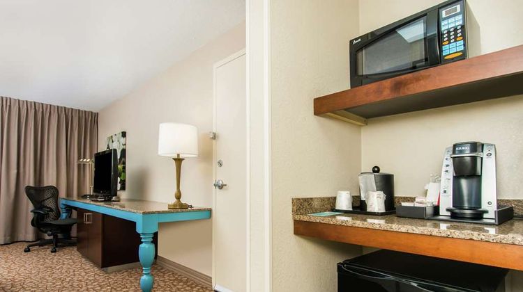 Hilton Garden Inn Charlottesville Room