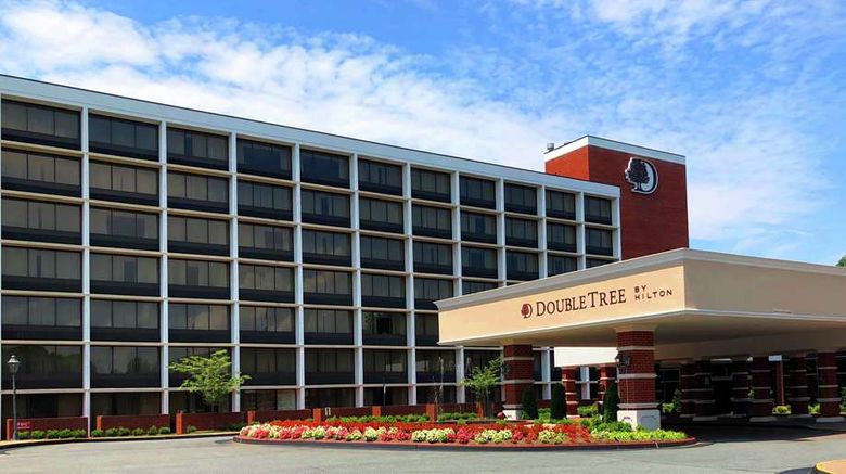<b>Doubletree Hotel Charlottesville Exterior</b>. Images powered by <a href="https://iceportal.shijigroup.com/" title="IcePortal" target="_blank">IcePortal</a>.