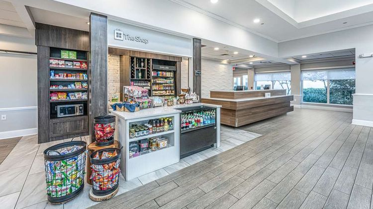 Hilton Garden Inn Airport Restaurant