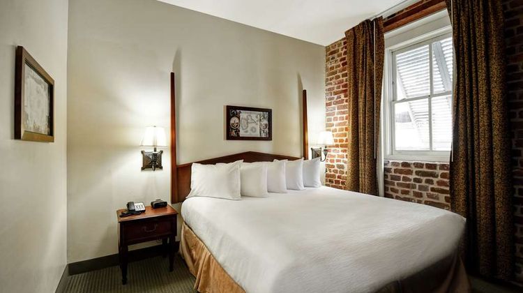 Embassy Suites Hotel Historic District Room