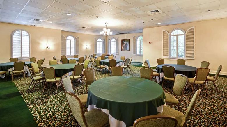 <b>Embassy Suites Hotel Historic District Meeting</b>. Images powered by <a href="https://iceportal.shijigroup.com/" title="IcePortal" target="_blank">IcePortal</a>.