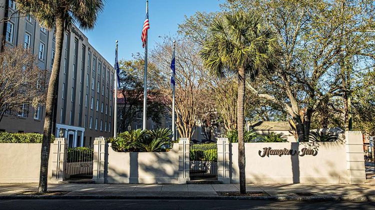 Hampton Inn Historic District Exterior