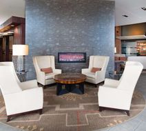 Doubletree Hotel & Stes Charleston Arpt Lobby