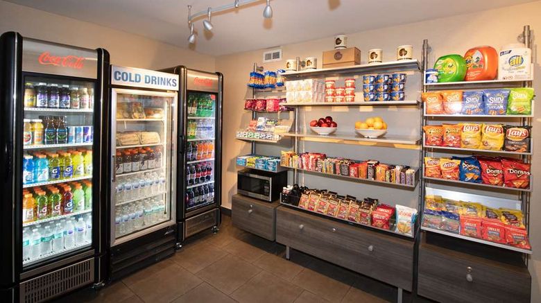 <b>Doubletree Hotel & Stes Charleston Arpt Restaurant</b>. Images powered by <a href="https://iceportal.shijigroup.com/" title="IcePortal" target="_blank">IcePortal</a>.