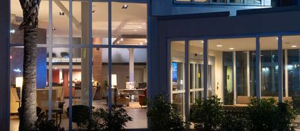 Doubletree Hotel & Stes Charleston Arpt Exterior