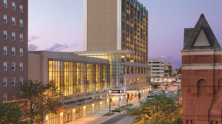 DoubleTree by Hilton Convention Complex Exterior