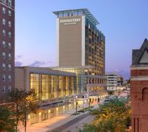 DoubleTree by Hilton Convention Complex Exterior