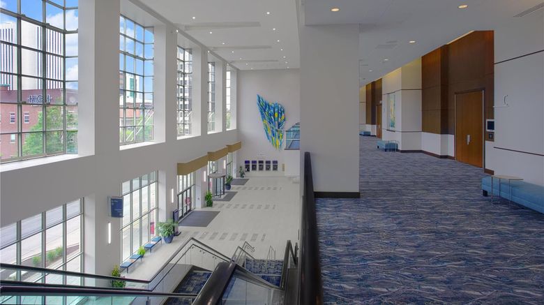 <b>DoubleTree by Hilton Convention Complex Lobby</b>. Images powered by <a href="https://iceportal.shijigroup.com/" title="IcePortal" target="_blank">IcePortal</a>.