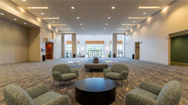 DoubleTree by Hilton Convention Complex Meeting