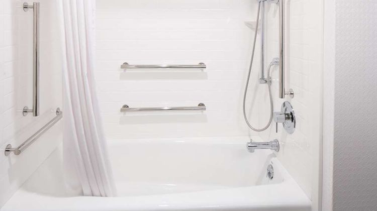 Hampton Inn Iowa City-Coralville Room