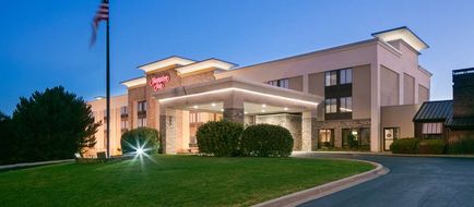 Hampton Inn Iowa City-Coralville Exterior