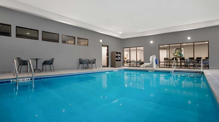 Hampton Inn Iowa City-Coralville Pool