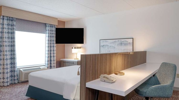 Hilton Garden Inn Clarksburg Bridgeport Room