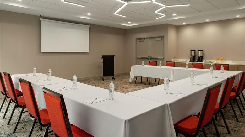 <b>Hilton Garden Inn Cleveland Airport Meeting</b>. Images powered by <a href="https://iceportal.shijigroup.com/" title="IcePortal" target="_blank">IcePortal</a>.