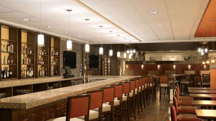 Embassy Suites Beachwood Restaurant
