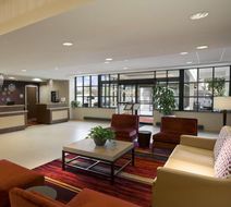 Embassy Suites Beachwood Lobby