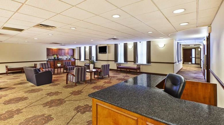 <b>Hilton Garden Inn Cleveland Downtown Restaurant</b>. Images powered by <a href="https://iceportal.shijigroup.com/" title="IcePortal" target="_blank">IcePortal</a>.
