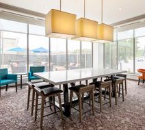 Hilton Garden Inn Cleveland Downtown Lobby