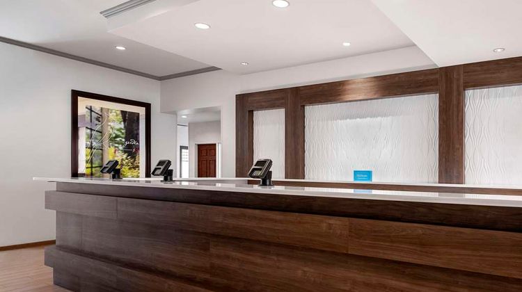 Hilton Garden Inn Cleveland Downtown Lobby