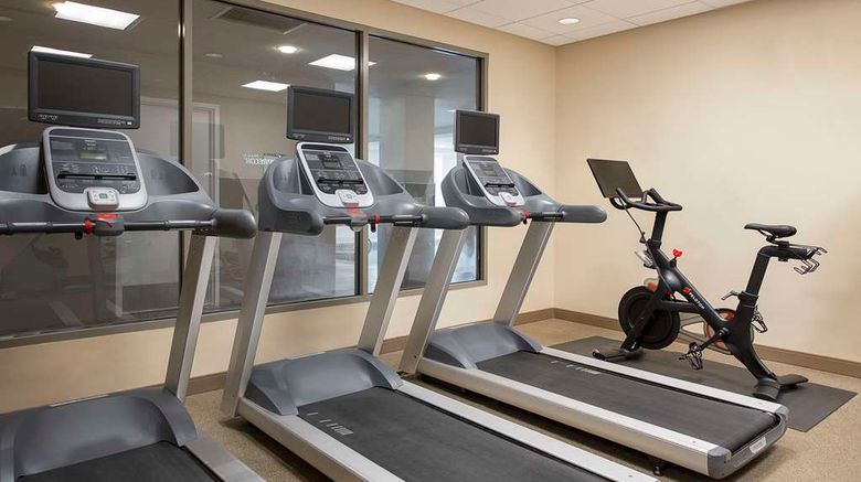 <b>Hilton Garden Inn Cleveland Downtown Health</b>. Images powered by <a href="https://iceportal.shijigroup.com/" title="IcePortal" target="_blank">IcePortal</a>.