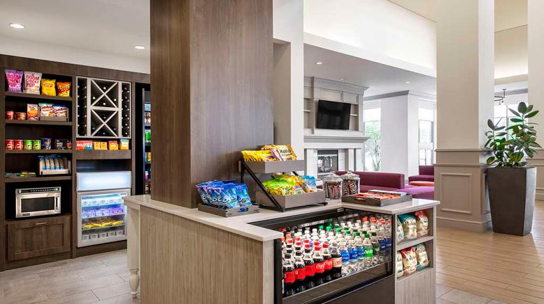 <b>Hilton Garden Inn Cleveland Downtown Restaurant</b>. Images powered by <a href="https://iceportal.shijigroup.com/" title="IcePortal" target="_blank">IcePortal</a>.