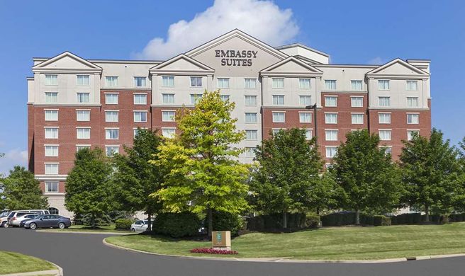 Embassy Suites Cleveland Independence Exterior