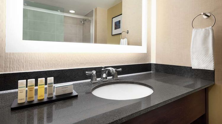 Embassy Suites Cleveland Independence Room
