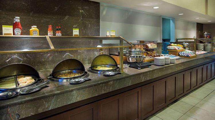 Doubletree by Hilton Charlotte Arpt Restaurant
