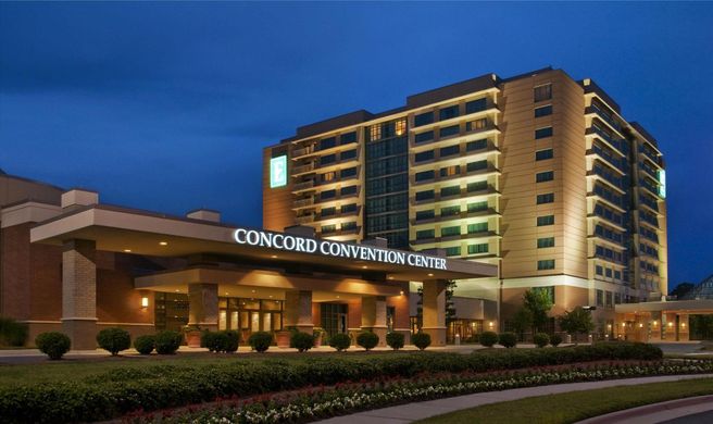 Embassy Suites Charlotte Golf Resort Exterior