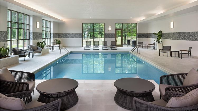 Embassy Suites Charlotte Golf Resort Pool