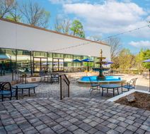 DoubleTree by Hilton S Charlotte Tyvola Exterior