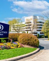DoubleTree by Hilton S Charlotte Tyvola