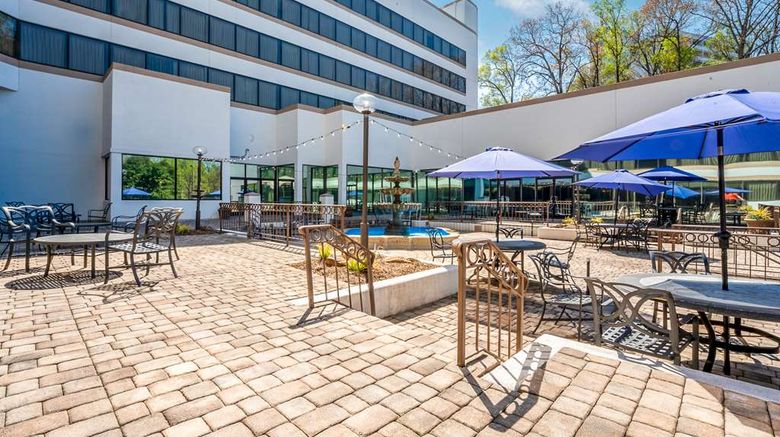 <b>DoubleTree by Hilton S Charlotte Tyvola Exterior</b>. Images powered by <a href="https://iceportal.shijigroup.com/" title="IcePortal" target="_blank">IcePortal</a>.